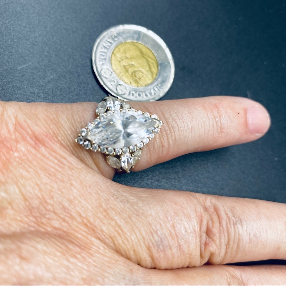 Michael Valitutti White Topaz Marquis Size 6 ring
